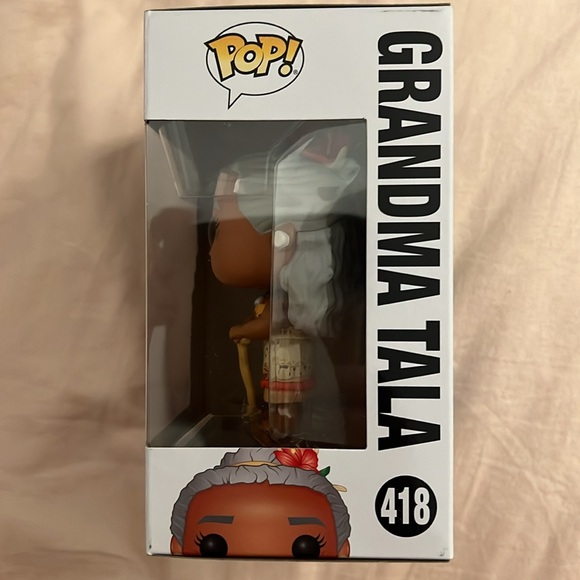 NIB Vaulted Funko Pop Disney Moana Grandma Tala 418 - Picture 2 of 7
